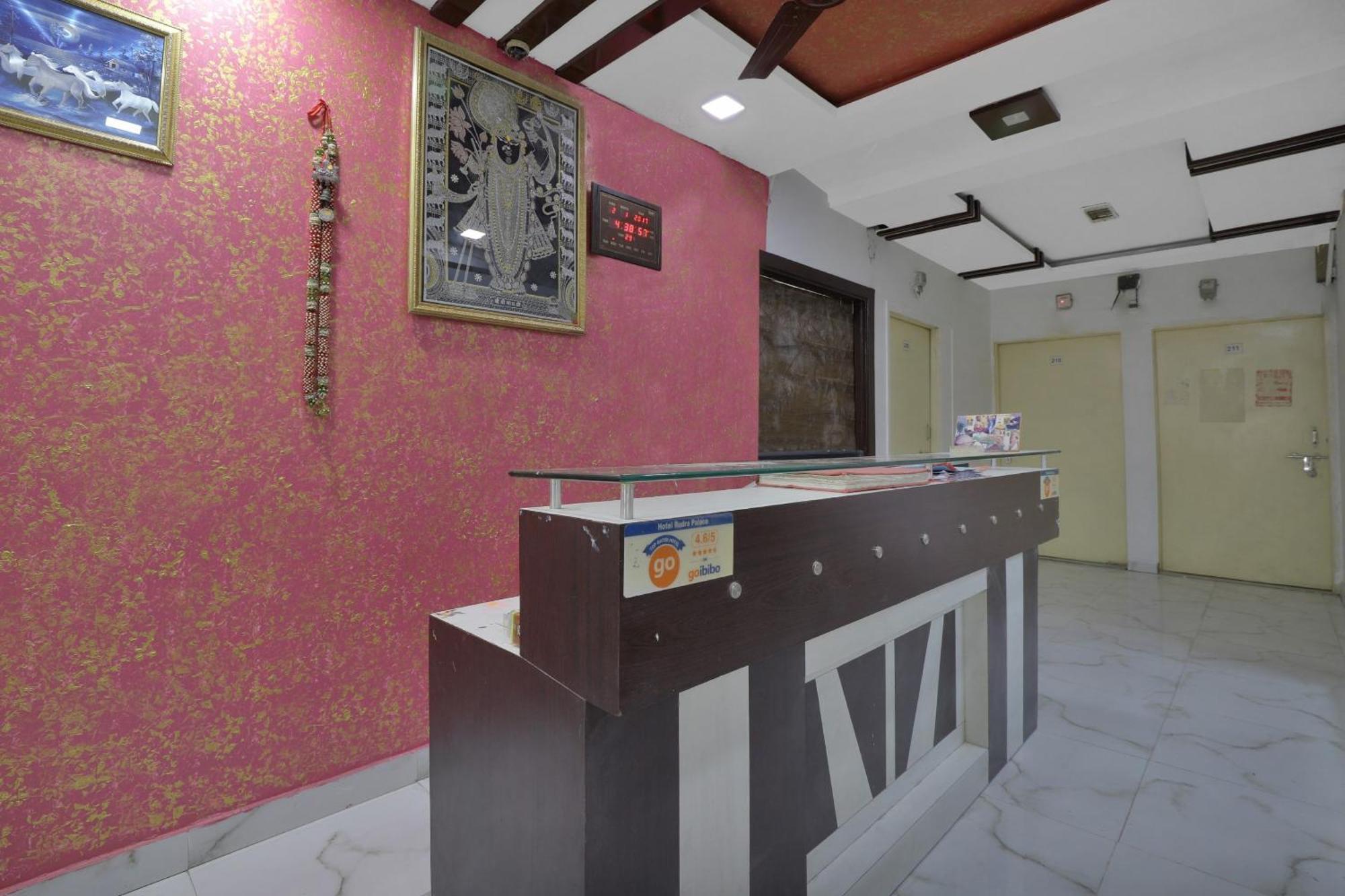 Hotel O Rudra Palace Ахмедабад Экстерьер фото